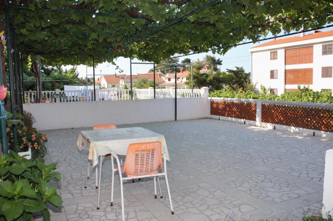 Apartments And Rooms With Parking Space Palit, Rab - 5061 エクステリア 写真