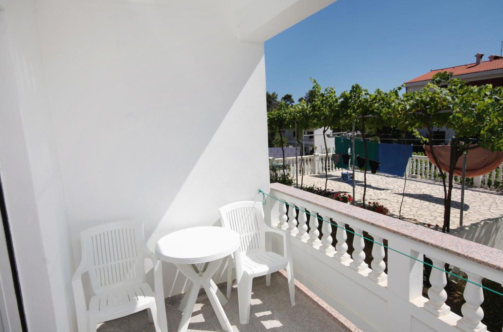 Apartments And Rooms With Parking Space Palit, Rab - 5061 エクステリア 写真